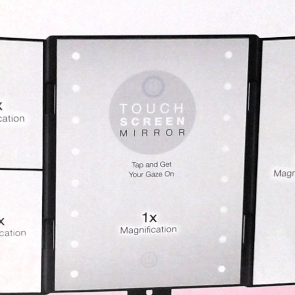 Tri-Panel Magnification Mirror - Picture 3 of 4